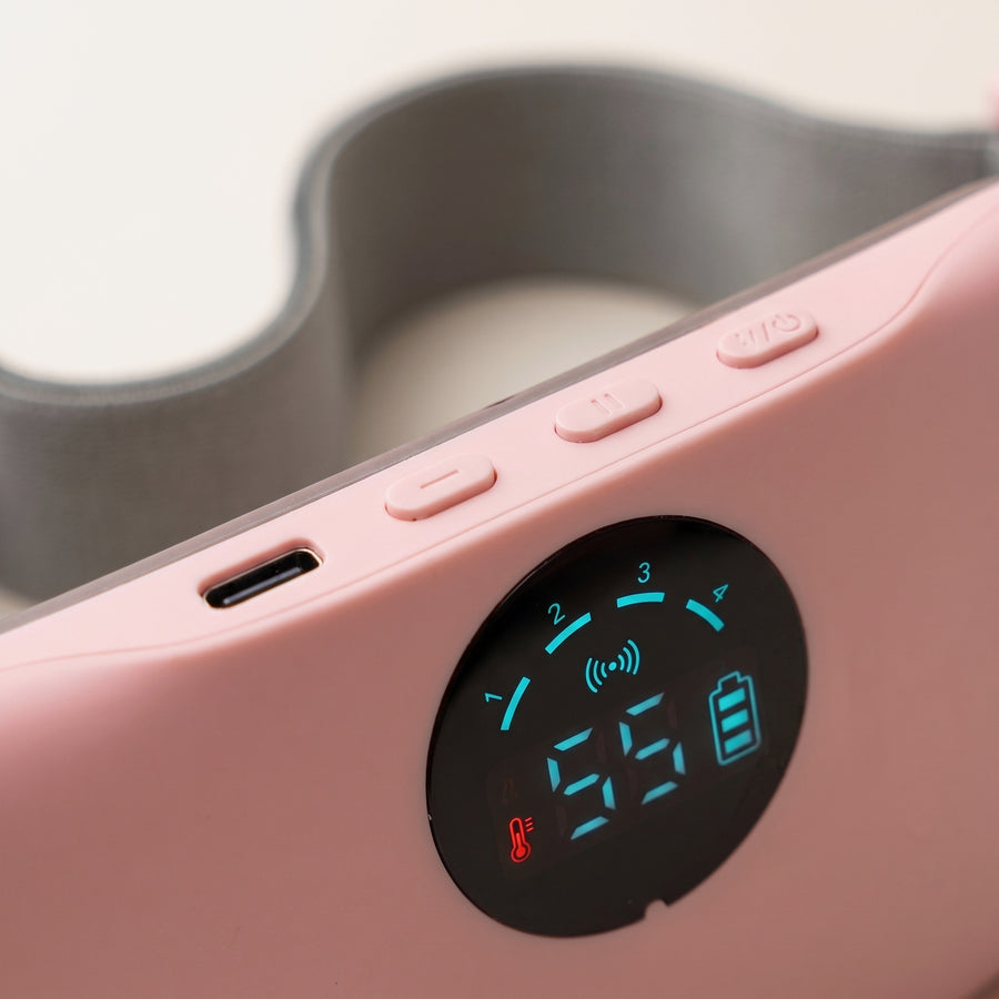 Detail displeje, tří ovládacích tlačítek a USB-C konektoru
